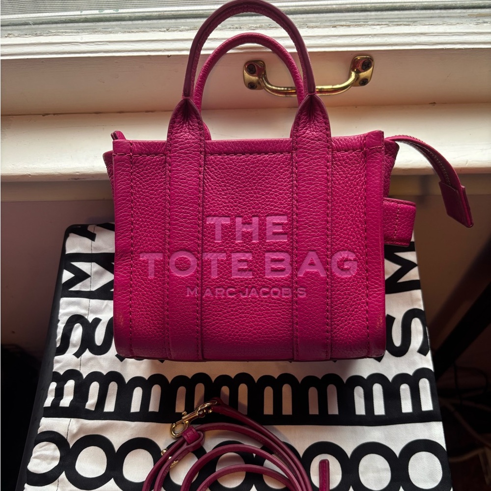 Marc Jacobs The Mini Leather Tote W/ Dust Bag
